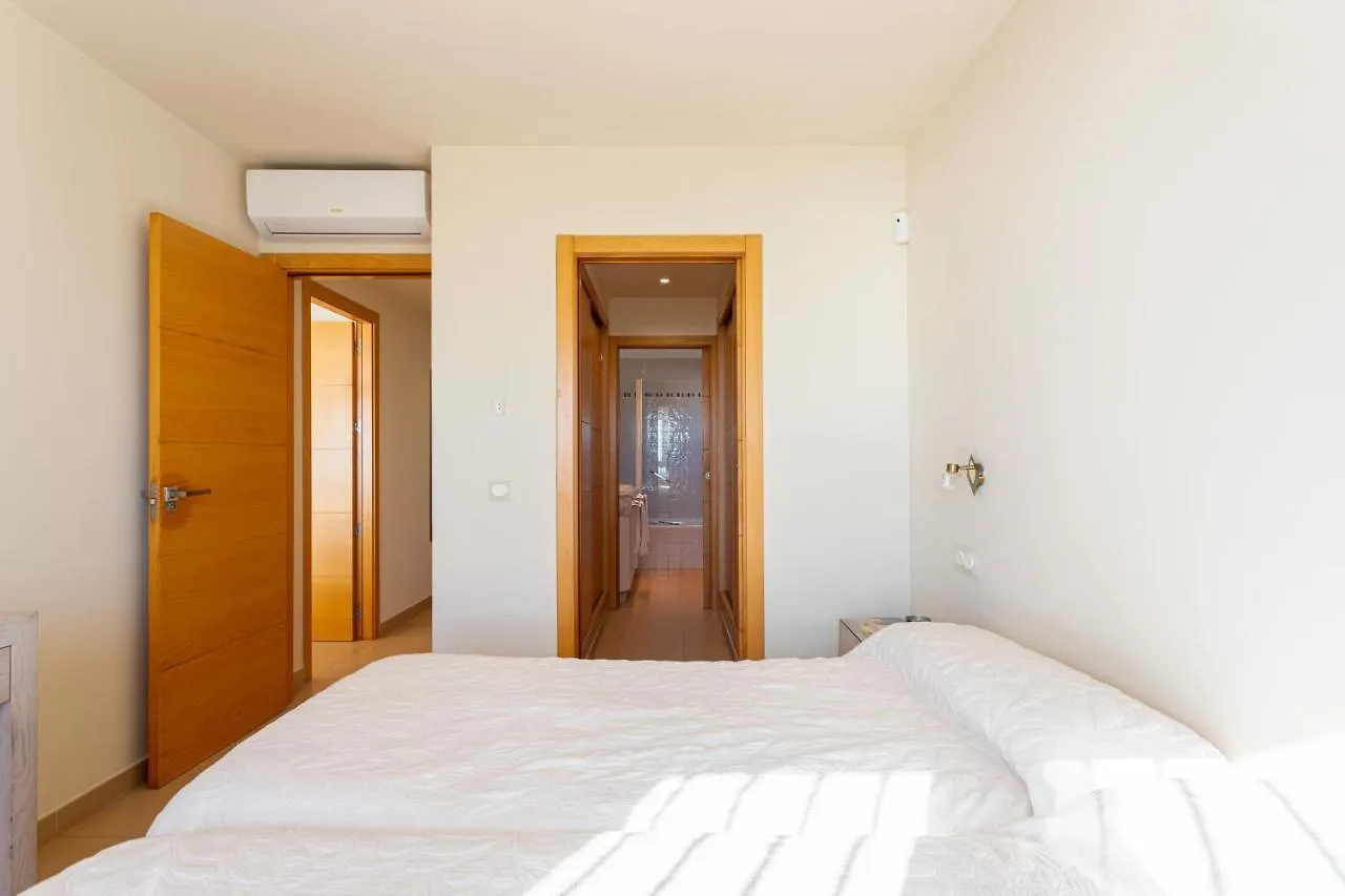 Charming Villa On The Seafront マルベーリャ