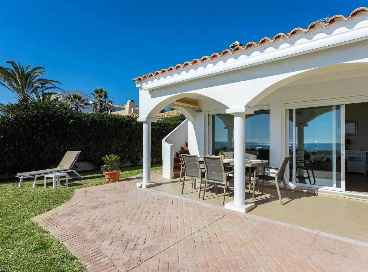 Charming Villa On The Seafront Marbella